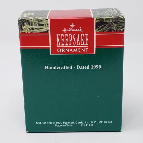 1990 Hallmark Friendship Kitten Handcrafted Keepsake Holiday Christmas Ornament. - Picture 4 of 12